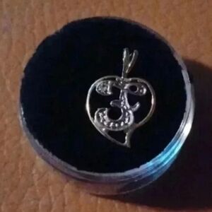 Gold plated letter pendant "F"